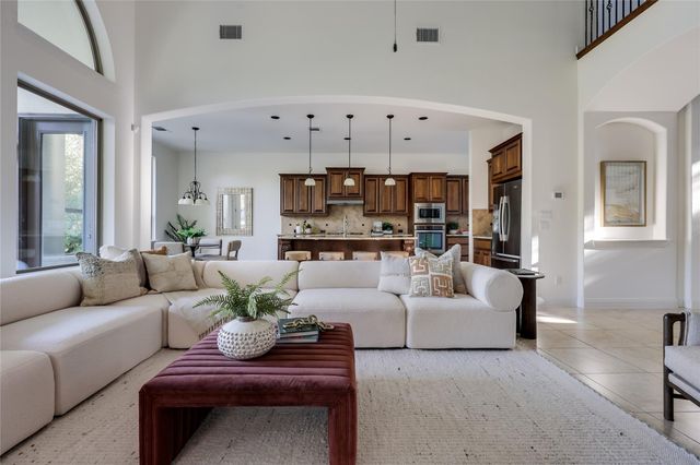 8817 Ambrosia DR, Austin, TX 78738