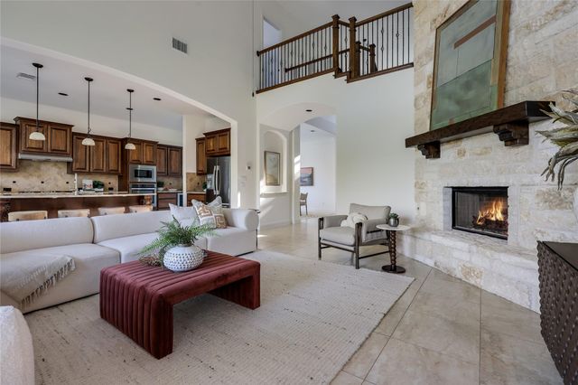 8817 Ambrosia DR, Austin, TX 78738