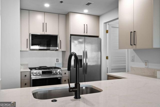 3338 Peachtree Road NE 1606, Atlanta, GA 30326