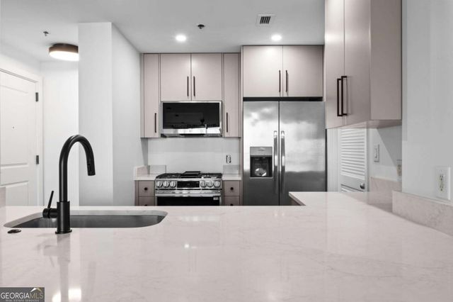 3338 Peachtree Road NE 1606, Atlanta, GA 30326