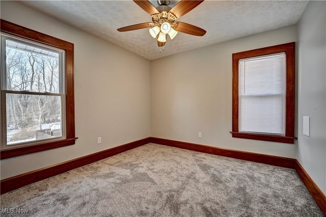 405 Tuscarawas Avenue NW, Brewster, OH 44613