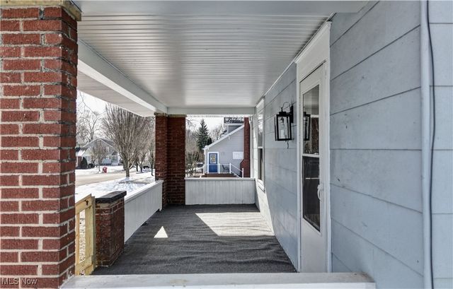 405 Tuscarawas Avenue NW, Brewster, OH 44613