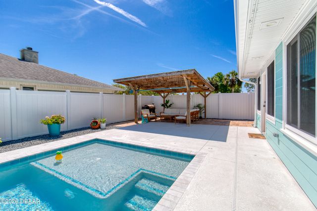 599 Andrews Street, Ormond Beach, FL 32174