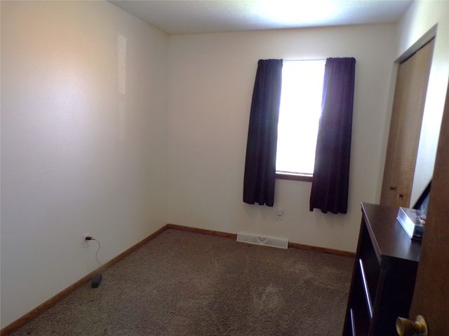 3031 W 38TH Street, Millcreek, PA 16506