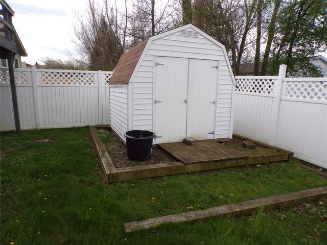 3031 W 38TH Street, Millcreek, PA 16506