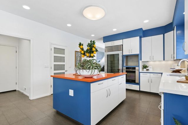 11 River Garden Ct, Sacramento, CA 95831