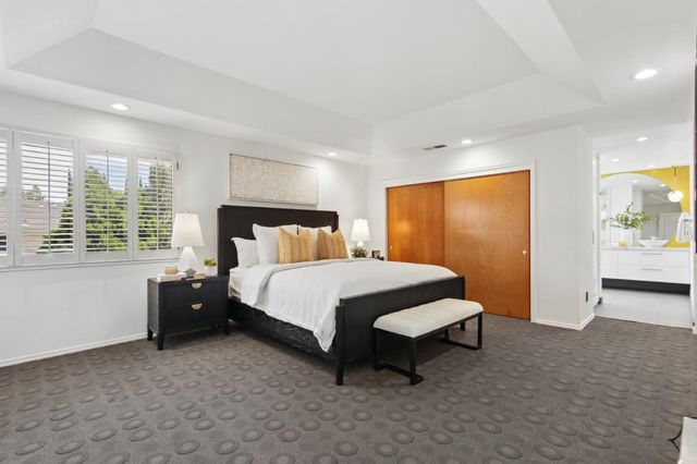 11 River Garden Ct, Sacramento, CA 95831