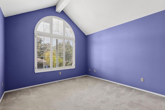 11 River Garden Ct, Sacramento, CA 95831