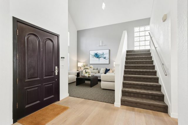 11 River Garden Ct, Sacramento, CA 95831