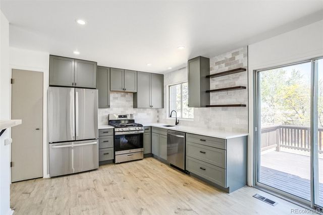 8165 W 93rd Way, Broomfield, CO 80021