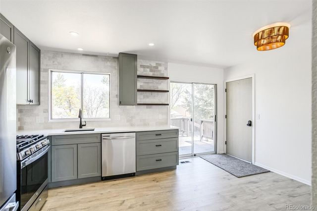 8165 W 93rd Way, Broomfield, CO 80021