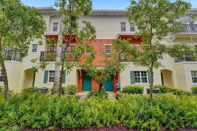 617 SW 2nd Drive, Pompano Beach, FL 33060