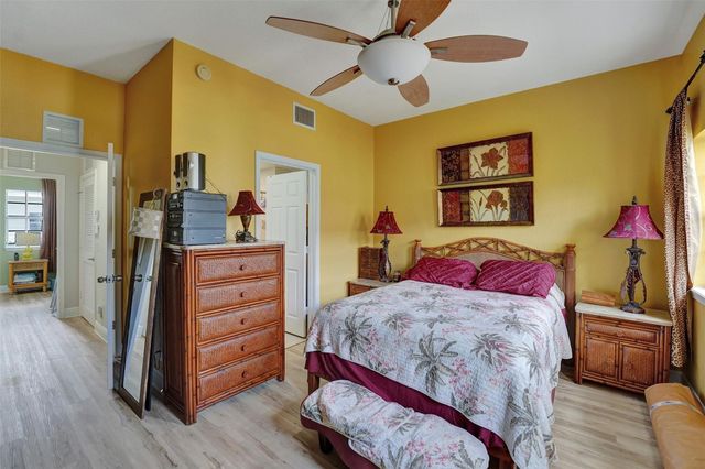 617 SW 2nd Drive, Pompano Beach, FL 33060