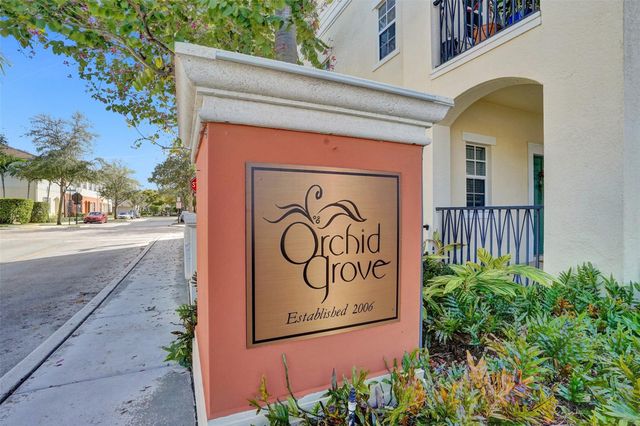 617 SW 2nd Drive, Pompano Beach, FL 33060