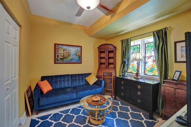 617 SW 2nd Drive, Pompano Beach, FL 33060