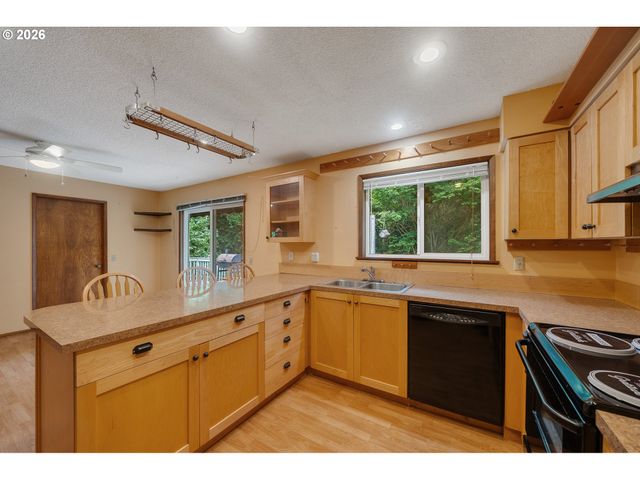 17005 SOUTHPOINT Dr, Nehalem, OR 97131