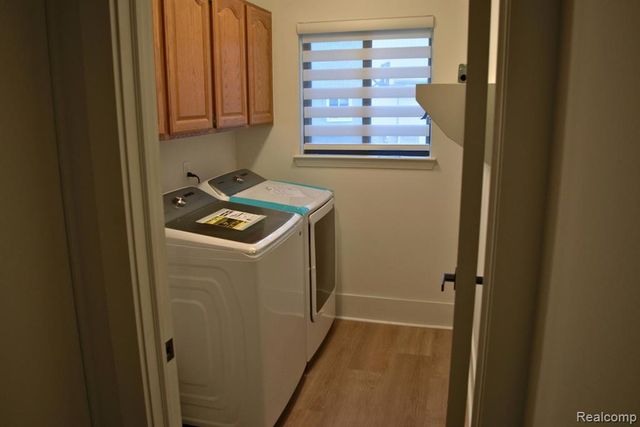 5141 Woodrun Court, West Bloomfield, MI 48323