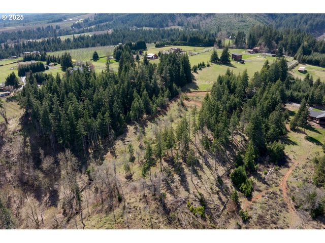 5369 YORK HILL Dr, Hood River, OR 97031