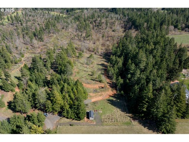 5369 YORK HILL Dr, Hood River, OR 97031