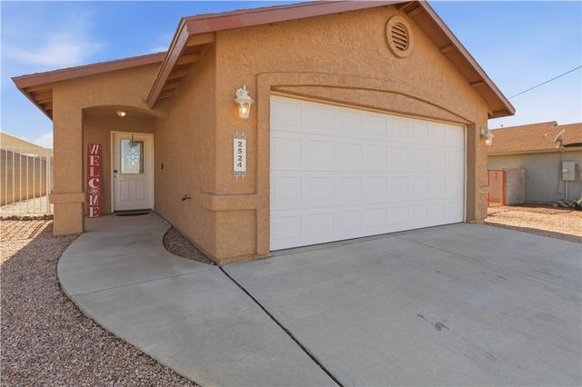 2524 Chambers Avenue, Kingman, AZ 86401