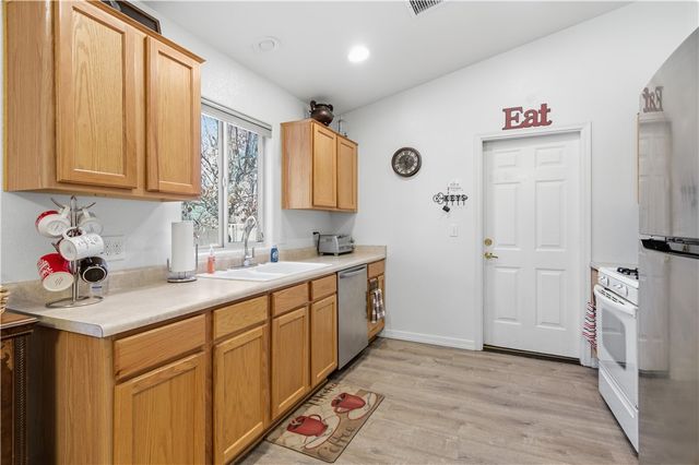 2524 Chambers Avenue, Kingman, AZ 86401