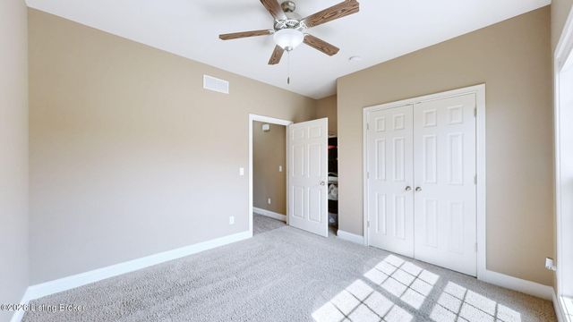 504 Autumn Grove Cir, New Albany, IN 47150