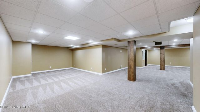 504 Autumn Grove Cir, New Albany, IN 47150