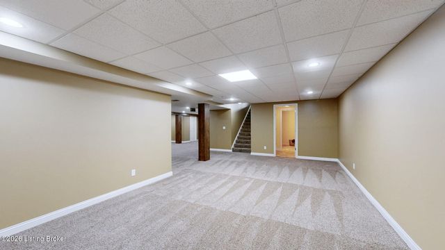 504 Autumn Grove Cir, New Albany, IN 47150