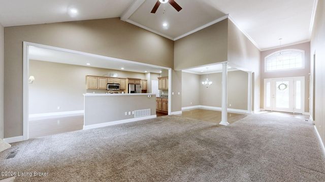 504 Autumn Grove Cir, New Albany, IN 47150