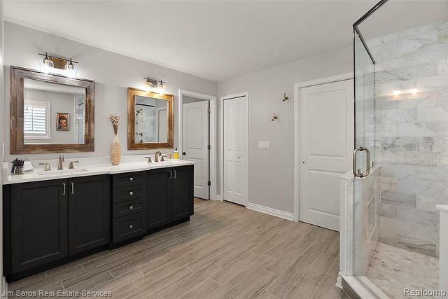 22461 Benjamin Street, Saint Clair Shores, MI 48081