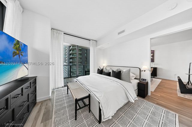 1300 S Miami Ave 2310, Miami, FL 33130