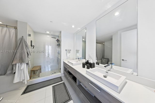 1300 S Miami Ave 2310, Miami, FL 33130