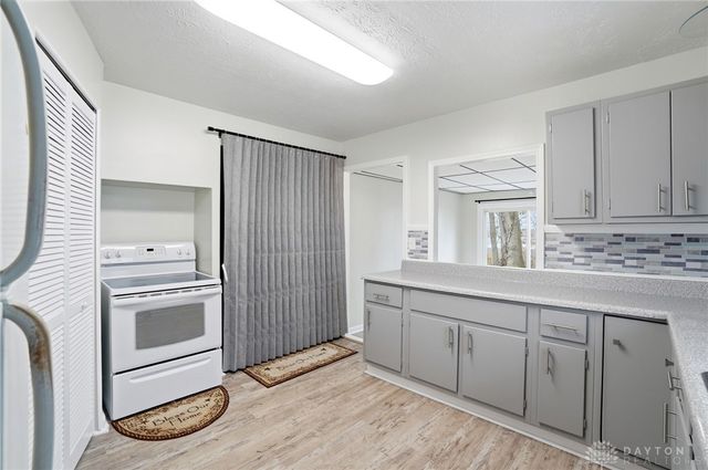 431 N Garland Avenue, Dayton, OH 45403