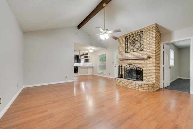 809 Buffalo Drive, Arlington, TX 76013