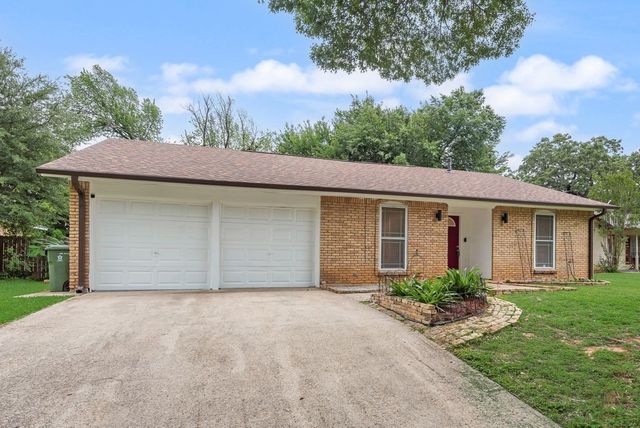 809 Buffalo Drive, Arlington, TX 76013