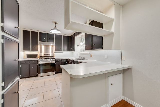809 Buffalo Drive, Arlington, TX 76013