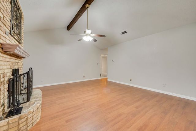 809 Buffalo Drive, Arlington, TX 76013
