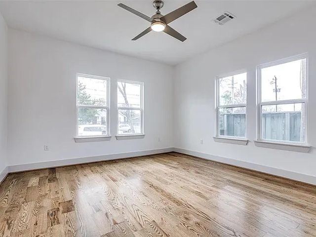 6619 Sherman Street, Houston, TX 77011