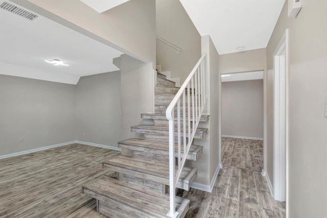 3530 E Gardens East Drive E B, Palm Beach Gardens, FL 33410