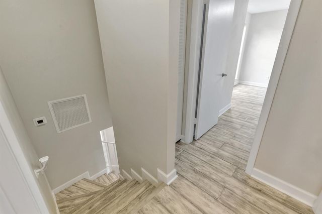 3530 E Gardens East Drive E B, Palm Beach Gardens, FL 33410