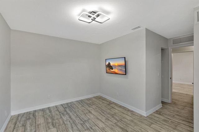 3530 E Gardens East Drive E B, Palm Beach Gardens, FL 33410