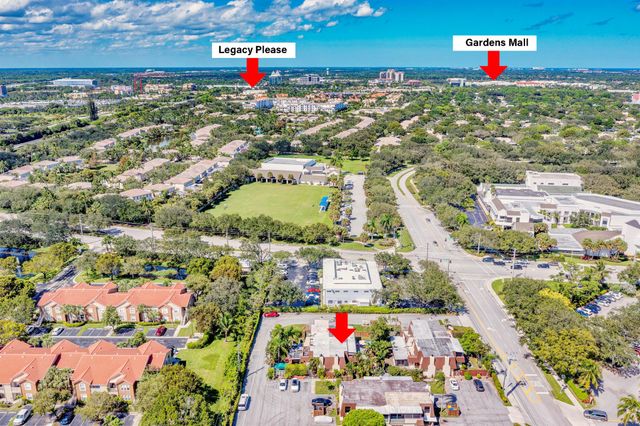 3530 E Gardens East Drive E B, Palm Beach Gardens, FL 33410