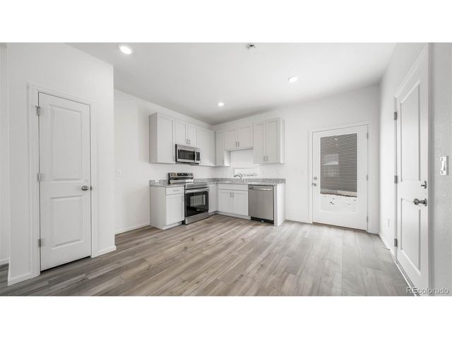 4161 Marblewood Dr, Johnstown, CO 80534