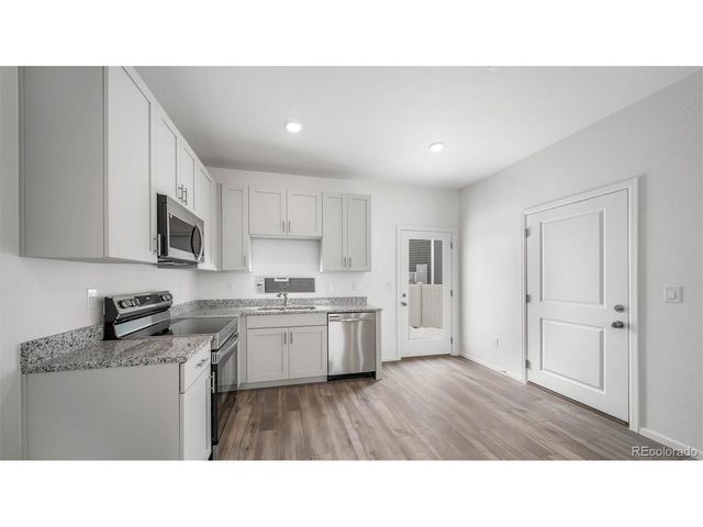 4161 Marblewood Dr, Johnstown, CO 80534