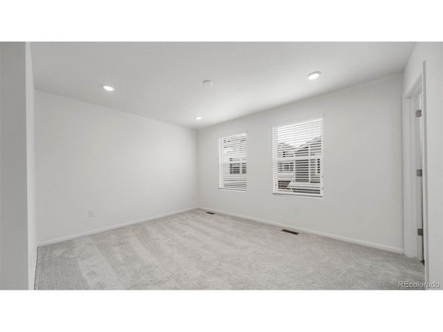 4161 Marblewood Dr, Johnstown, CO 80534