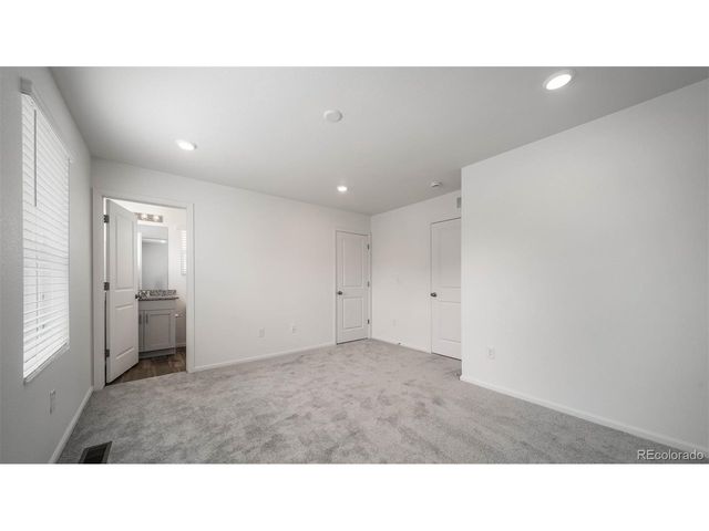 4161 Marblewood Dr, Johnstown, CO 80534