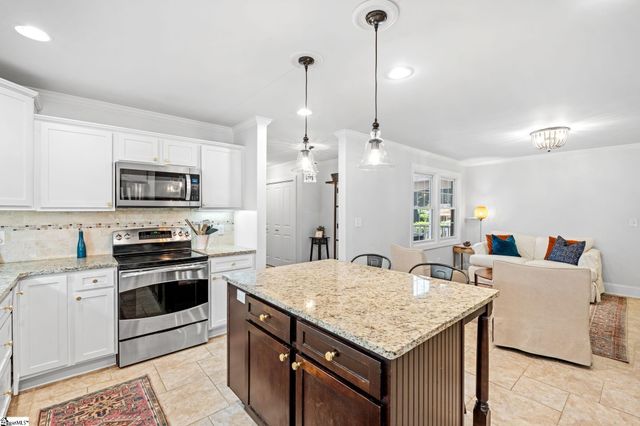 15 Phillips Lane, Greenville, SC 29605
