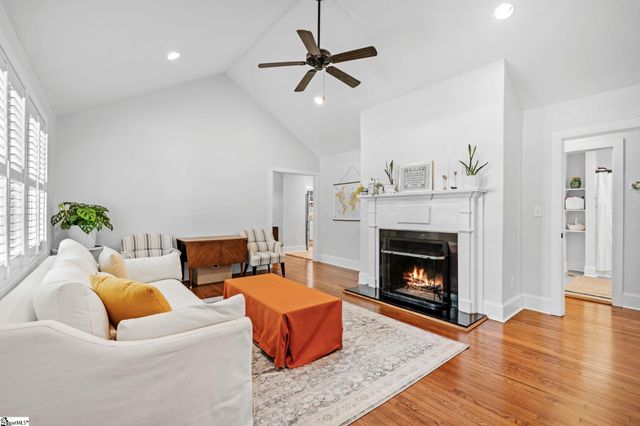 15 Phillips Lane, Greenville, SC 29605