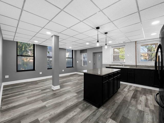 2014 N Whipple Street, Chicago, IL 60647