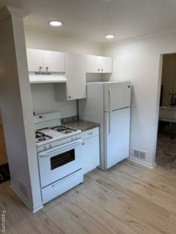 14758 Gulley Street, Taylor, MI 48180